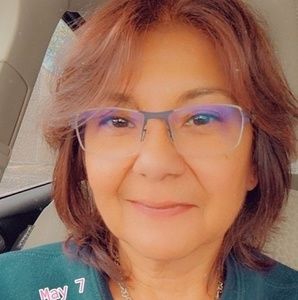 Meet your Posher, Gloria